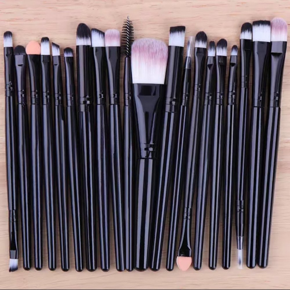 🎄SOLD 20 Piece Eye Makeup Brush Set BLACK